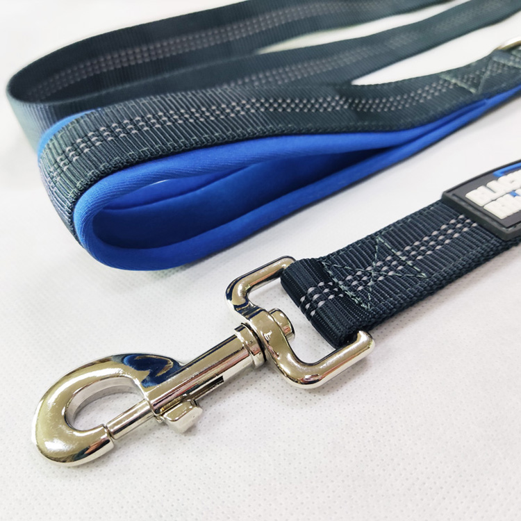 Safe reversible Wear neoprene pet dog leash