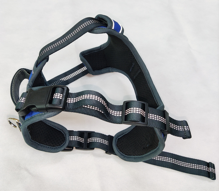Safe reversible wear neoprene reflective dog harness