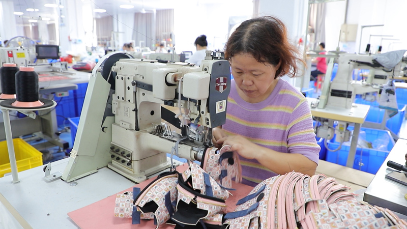 序列 01.00_01_44_00.Still014-1.jpg