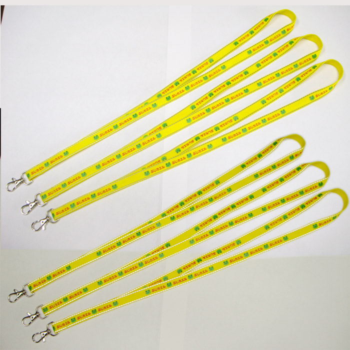 色彩明亮的带反光丝夜行涤纶织带挂绳精美印花的证件吊带