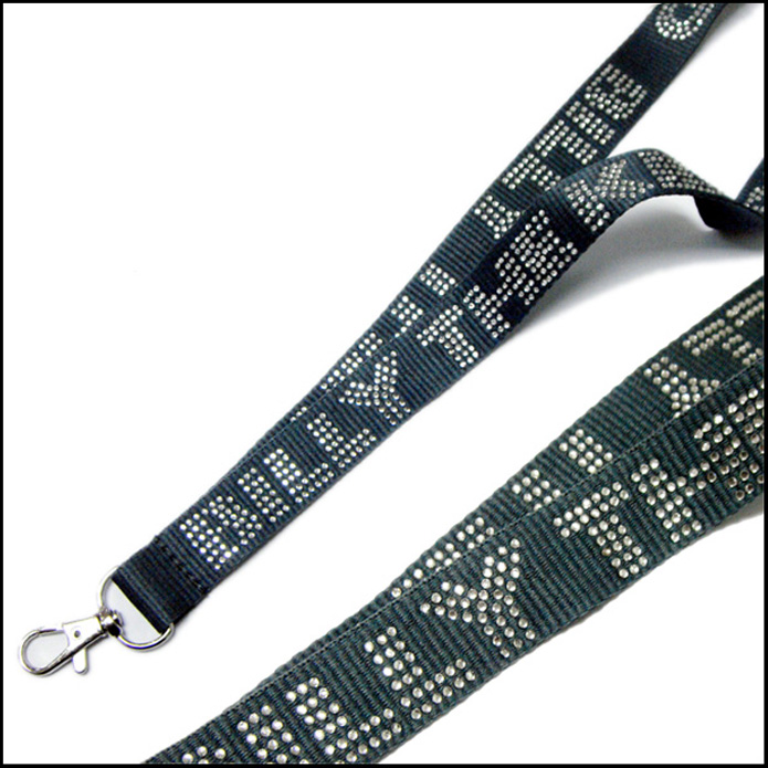 时尚闪亮的烫钻贴钻图案工艺脖子挂绳