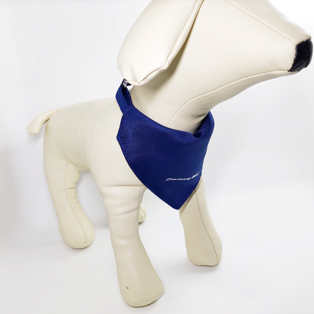 批发空白湖蓝色柔软舒适的普通狗围巾头巾  