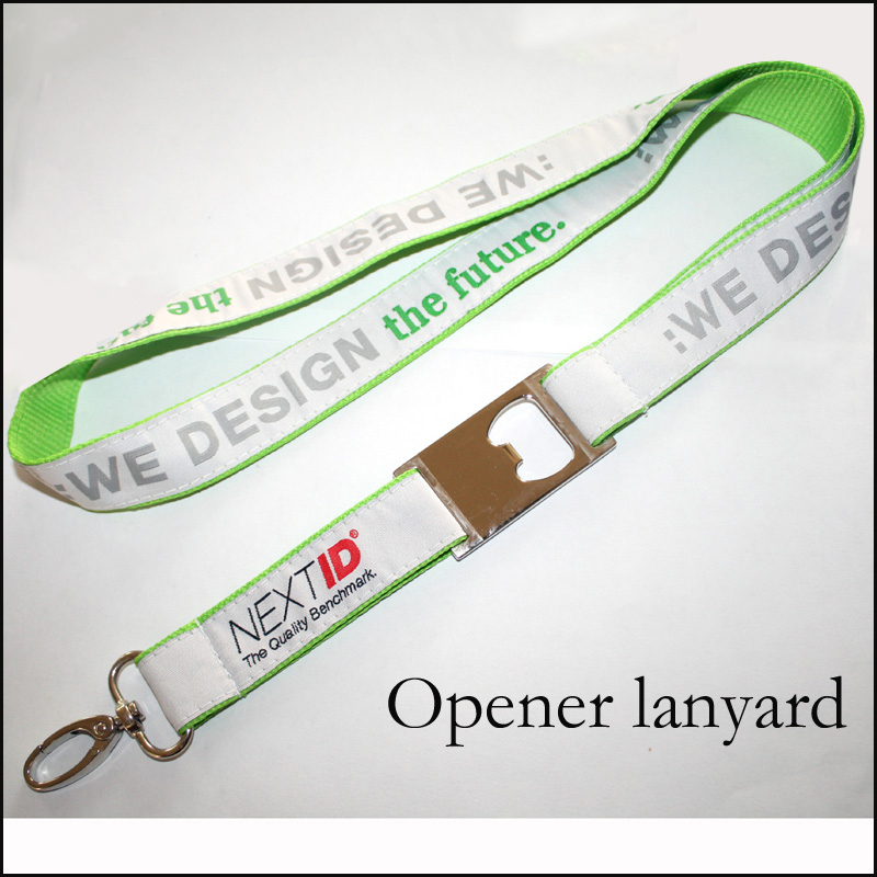 まるちちゃんねるビジネスギフトのランヤードボトルオープナー