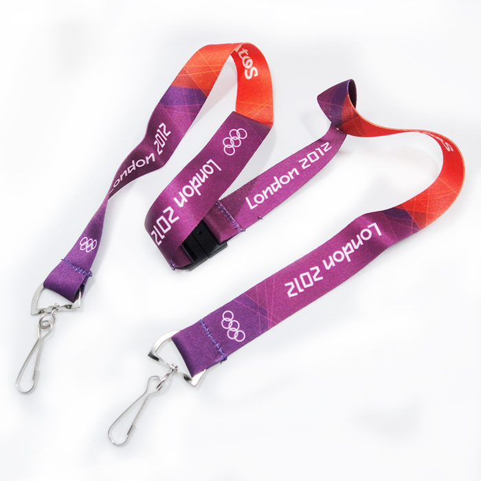 と昇華ロゴりょうとうくわえるパスケースストラップ