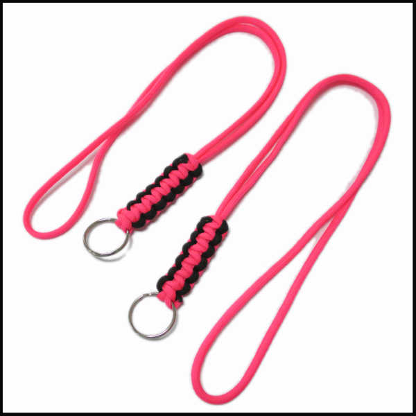 バイカラー純粋な手編みナイロンキーチェーンホルダーのランヤード