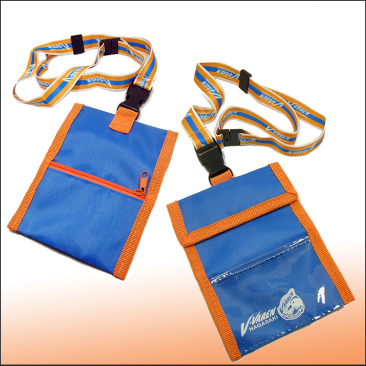 特別仕立のまるちちゃんねるパスポートポケット